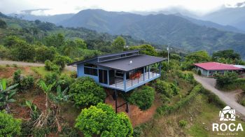 En Venta lujosa casa en Miravalles de Perez Zeledon