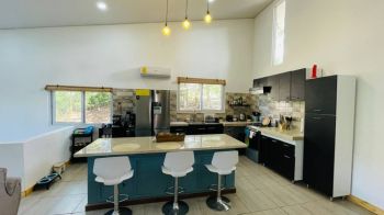 Casa dos Plantas en venta o alquiler en Calle la Barca, Garabito, Puntarenas, Costa Rica — foto 5