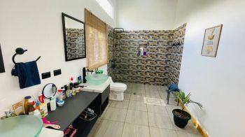 Casa dos Plantas en venta o alquiler en Calle la Barca, Garabito, Puntarenas, Costa Rica — foto 6