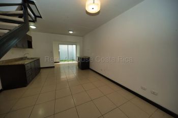 Two Story for sale in Flores, San Pablo, Heredia, Costa Rica — photo 4