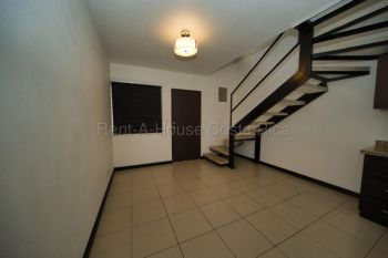 Two Story for sale in Flores, San Pablo, Heredia, Costa Rica — photo 5