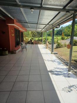 Frente de la casa