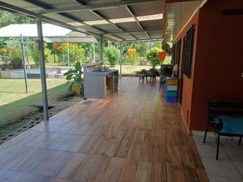 Parte de atrás de la casa