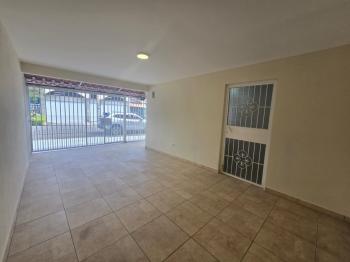 Casa dos Plantas en venta o alquiler en Tibás, San José, Costa Rica — foto 2
