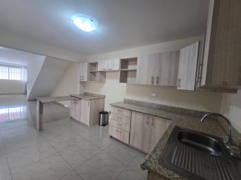 Casa dos Plantas en venta o alquiler en Tibás, San José, Costa Rica — foto 3