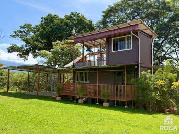 Linda Propiedad Con Casa, Zonas Verdes, Lago y Vista a Las Montañas