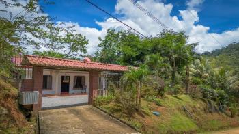 Casa Encantadora Con Invernadero y Seguridad en la Palma, Perez Zeledon
