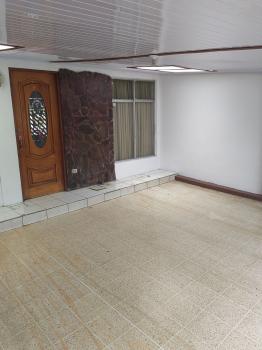 Casa dos Plantas en venta en Hatillo Centro, San José, Costa Rica — foto 1