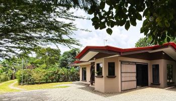 Se Vende Casa Familiar Con Maxima Privacidad y Seguridad en General Viejo