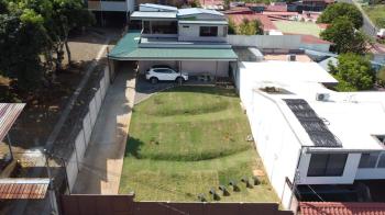3 Bedroom Home With View in Downtown San Isidro Del General, Perez Zeledon