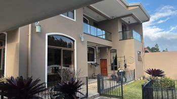 Casa dos Plantas en venta en San Isidro, Heredia, Costa Rica — foto 4