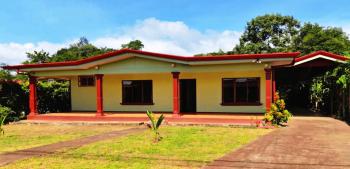 Se Vende Casa Amplia Con Apartamento Independiente y Gran Terreno en Palmares