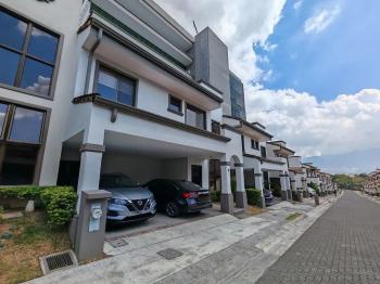 🏠 House For Sale in Atocha Condominium, Lagunilla, Heredia 🏠