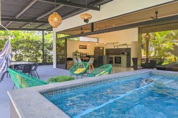 Se Vende Casa Amueblada Con Piscina en Zona Exclusiva de Uvita