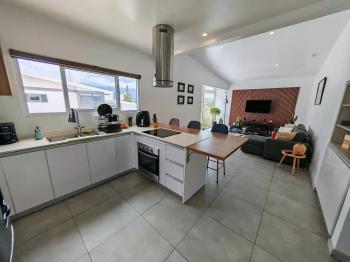 Apartamento en venta en Condominio Distrito Irazu, San José, Costa Rica — foto 2