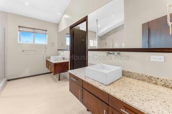 PentHouse en alquiler en Bello Horizonte, Escazú, San José, Costa Rica — foto 4