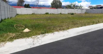 Se Vende Bella Propiedad en Santo Domingo de Heredia.