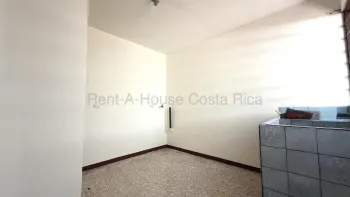 Casa dos Plantas en venta en Los Yoses, San José, Costa Rica — foto 3