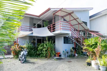 Se Vende Complejo Multiunidad de Alta Rentabilidad a 200m de Playa la Colonia